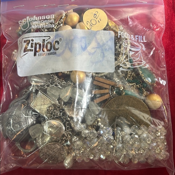 Crafters jewelry bag assortment - Picture 4 of 7